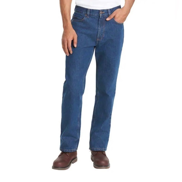 Kirkland Signature Men's Jean Sz. 38/30 relaxed fit NWT - Picture 1 of 6